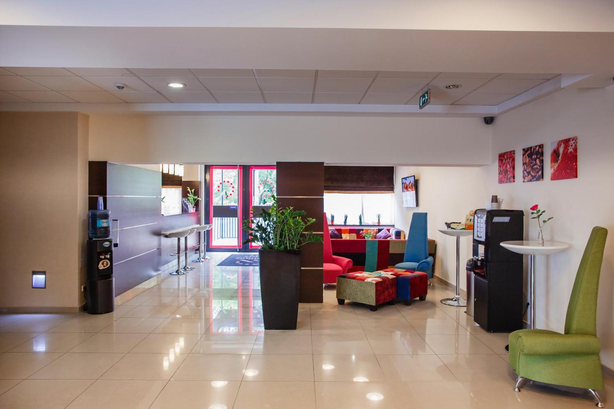 Boutique Hotel'S Sosnowiec Exterior photo